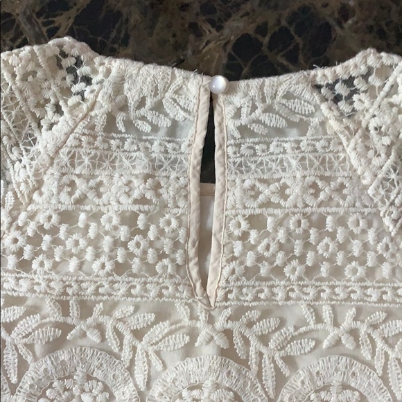 Solitaire Detailed Ivory Top. Size S. - Picture 7 of 9